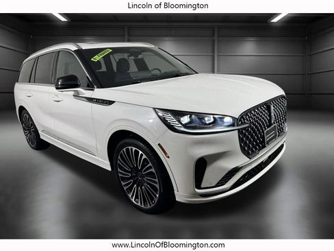 New 2025 Lincoln Aviator Black Label image 10