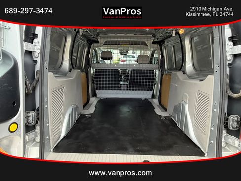 Used 2023 Ford Transit Connect XLT image 10