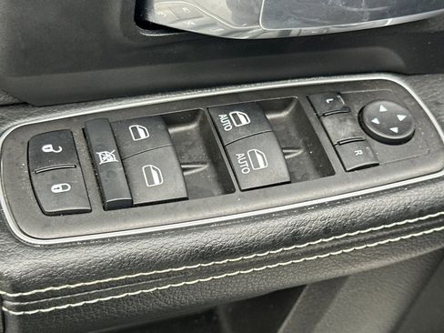 Used 2022 RAM 3500 Laramie image 12