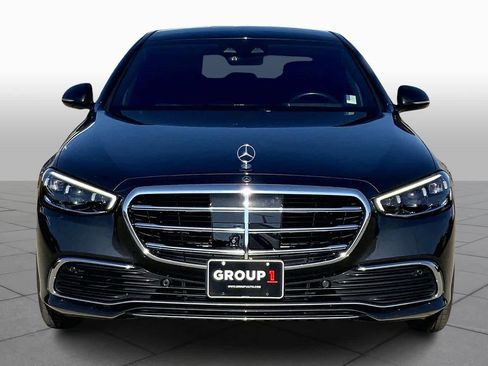 Used 2022 Mercedes-Benz S 580 4MATIC Sedan image 2