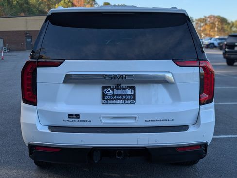 Used 2023 GMC Yukon XL Denali image 8