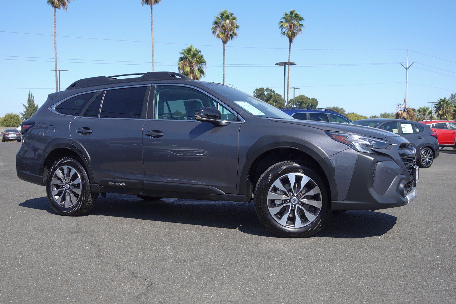 Certified 2025 Subaru Outback Limited AWD/4WD image 4