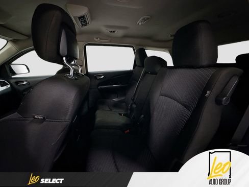 Used 2018 Dodge Journey SE w/ Popular Equipment Group image 21