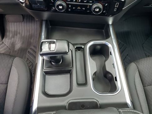 Used 2024 Chevrolet Silverado 1500 LT Trail Boss w/ Protection Package AWD/4WD image 40