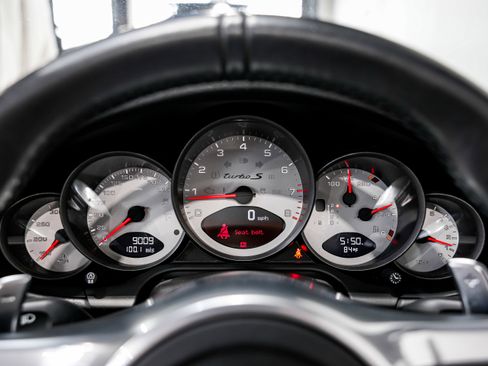 Used 2011 Porsche 911 Turbo S image 11