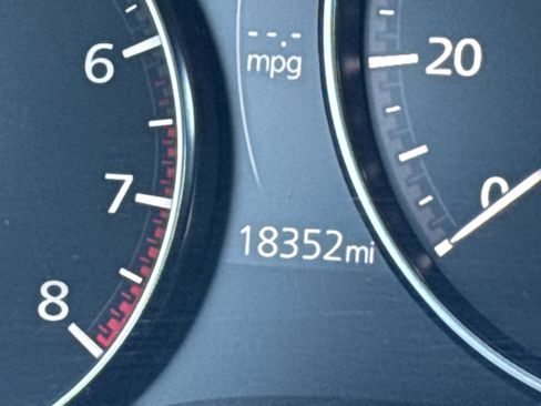 Used 2025 MAZDA MAZDA3 s image 22