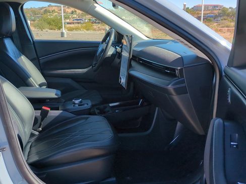 Used 2024 Ford Mustang Mach-E Select w/ Comfort Package Lite image 31