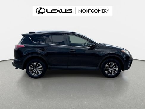 Used 2016 Toyota RAV4 XLE AWD/4WD image 2