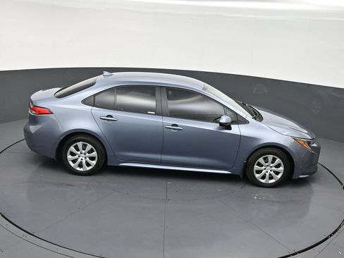 Used 2025 Toyota Corolla LE FWD image 16