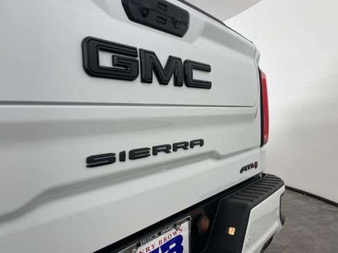 Used 2026 GMC Sierra 1500 AT4 w/ Technology Package AWD/4WD image 32