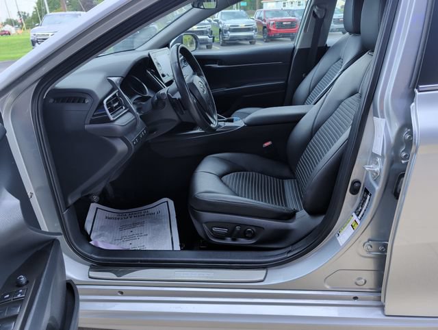 Used 2024 Toyota Camry SE FWD image 10