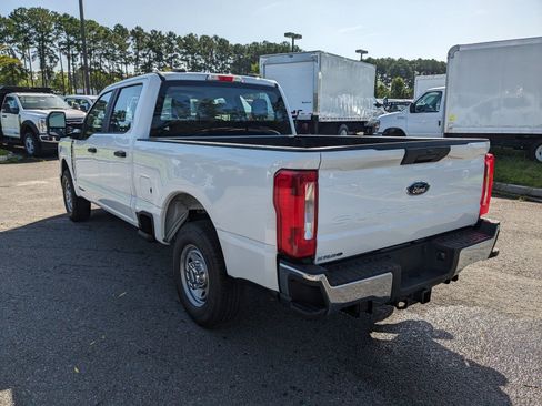 New 2025 Ford F250 XL w/ XL Chrome Package image 6