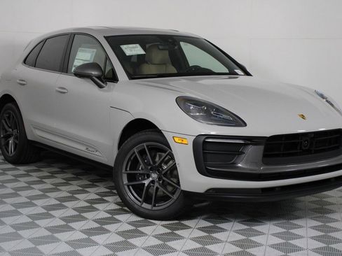 New 2026 Porsche Macan Turbo image 9