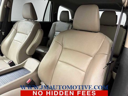 Used 2022 Honda Pilot Touring image 14