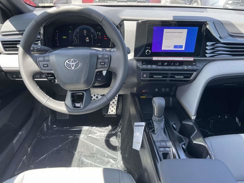 New 2026 Toyota Camry SE FWD image 22