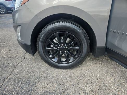 Used 2018 Chevrolet Equinox LT FWD image 27