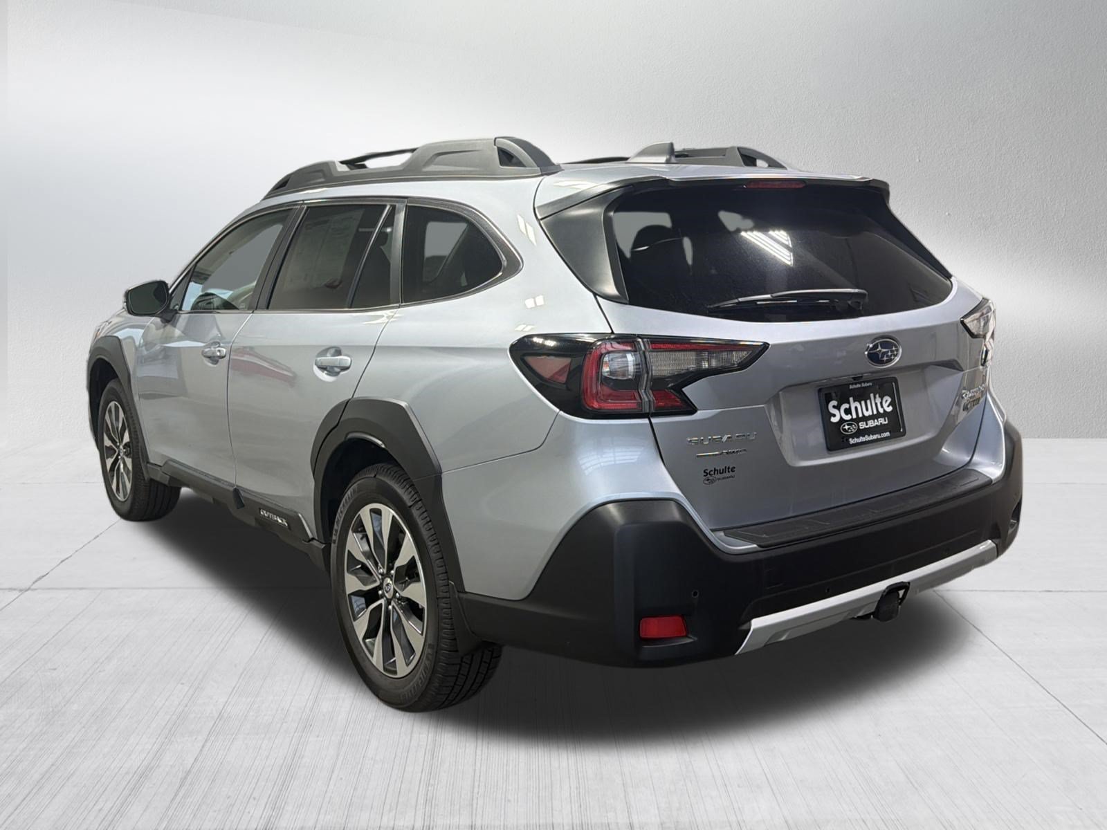 Certified 2025 Subaru Outback Limited XT w/ Popular Package #2 AWD/4WD image 5