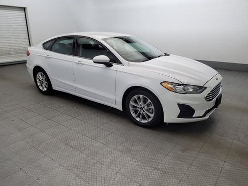 Used 2020 Ford Fusion SE FWD image 11