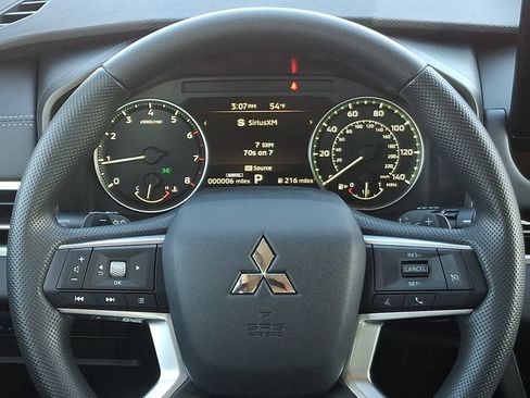 New 2026 Mitsubishi Outlander ES image 18