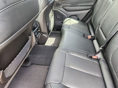 New 2026 Jeep Grand Cherokee Limited AWD/4WD image 28