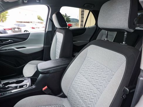 Used 2024 Chevrolet Equinox LT image 19