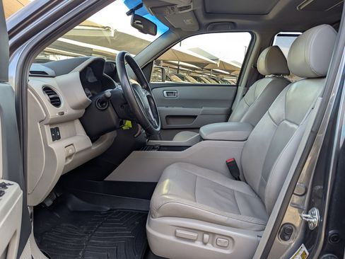 Used 2013 Honda Pilot Touring image 10