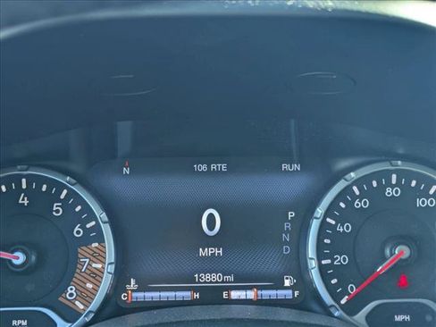 Used 2022 Jeep Renegade Altitude w/ Sun/Sound Group AWD/4WD image 9