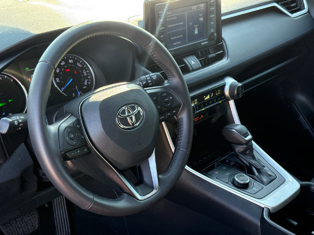 Used 2022 Toyota RAV4 SE AWD/4WD image 18