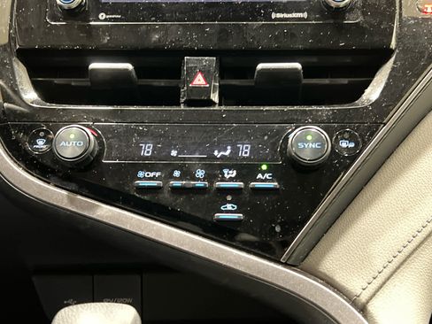 Used 2023 Toyota Camry LE w/ Convenience Package image 20