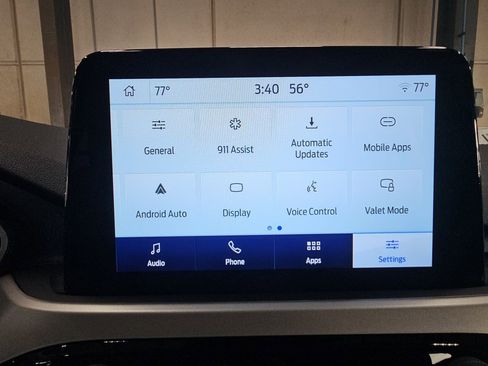 Used 2022 Ford Escape SE w/ SE Sport Appearance Package image 22