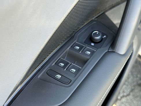 New 2026 Volkswagen Tiguan SE R-Line image 25