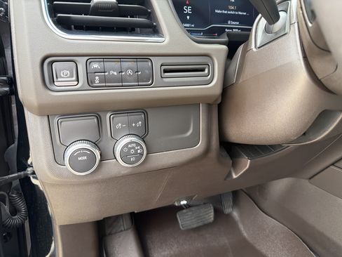 Used 2023 GMC Yukon SLT RWD image 26