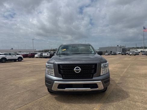 Certified 2022 Nissan Titan SV RWD image 5