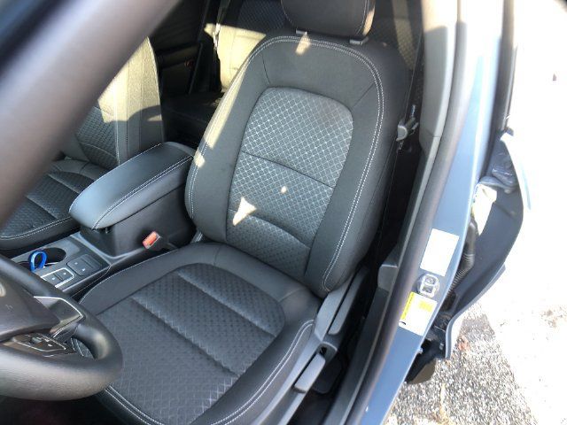 Used 2025 Ford Escape Active FWD image 11