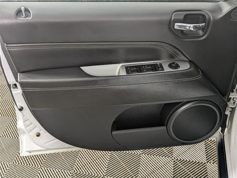 Certified 2017 Jeep Compass High Altitude image 15