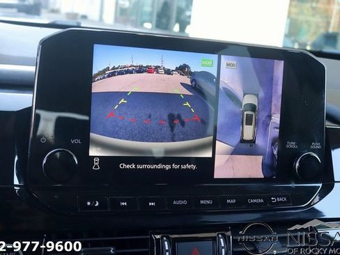 Used 2022 Nissan Pathfinder SL w/ SL Premium Package image 28