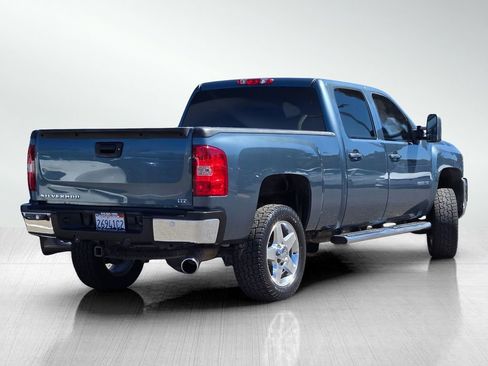 Used 2010 Chevrolet Silverado 2500 LTZ w/ Convenience Package image 4