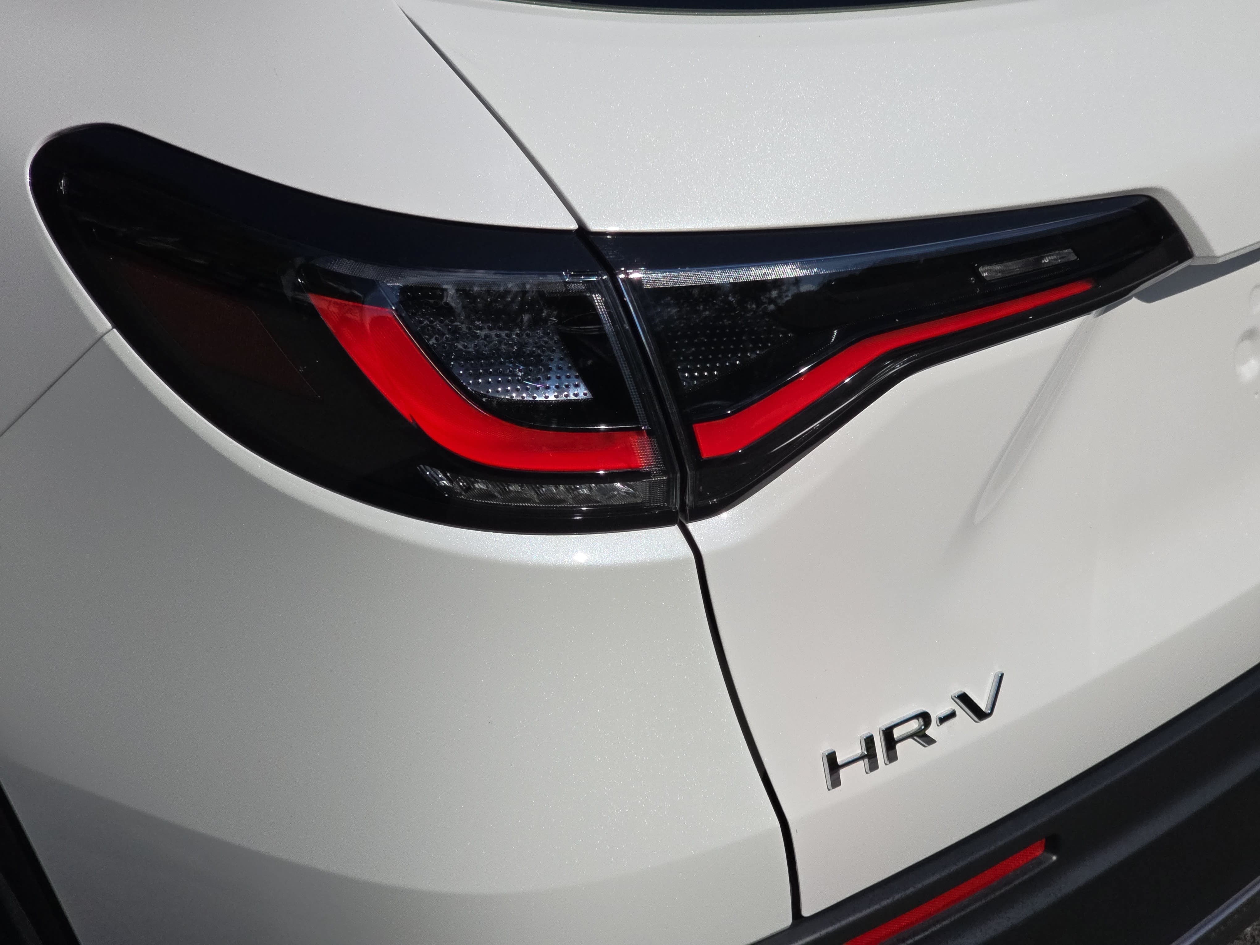 Certified 2025 Honda HR-V Sport image 33