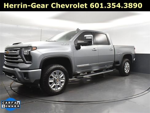 Used 2024 Chevrolet Silverado 2500 High Country image 3