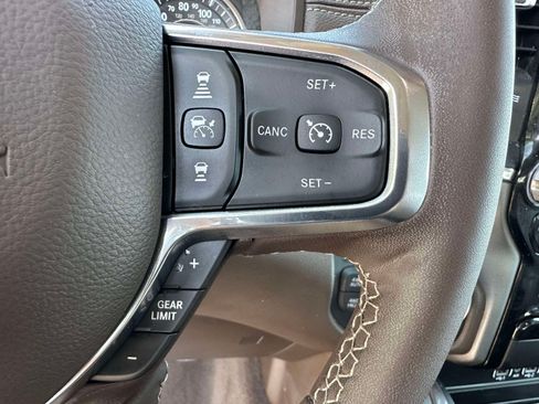 Used 2025 RAM 1500 Laramie AWD/4WD image 14
