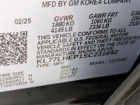 Used 2025 Chevrolet Trax LT w/ LT Convenience Package image 33