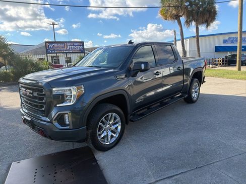 Used 2021 GMC Sierra 1500 AT4 image 3