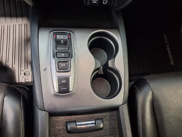 Used 2022 Honda Ridgeline RTL image 16