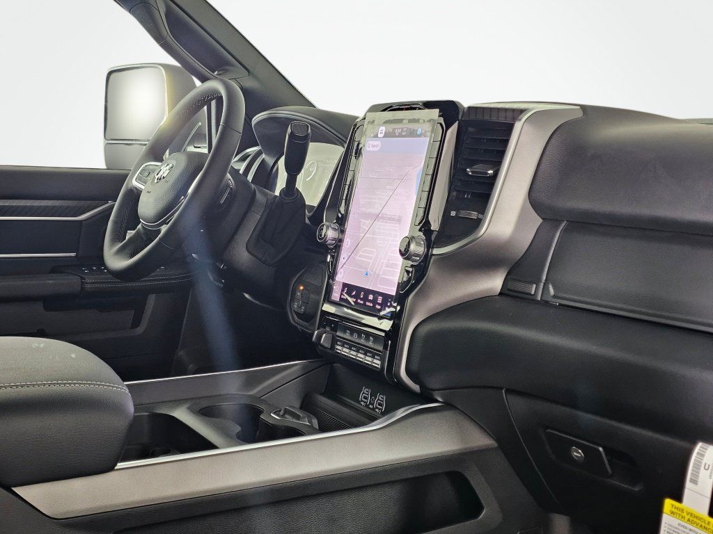 New 2026 RAM 3500 Big Horn AWD/4WD image 40