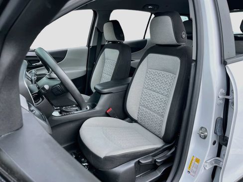Used 2024 Chevrolet Equinox LS FWD image 19