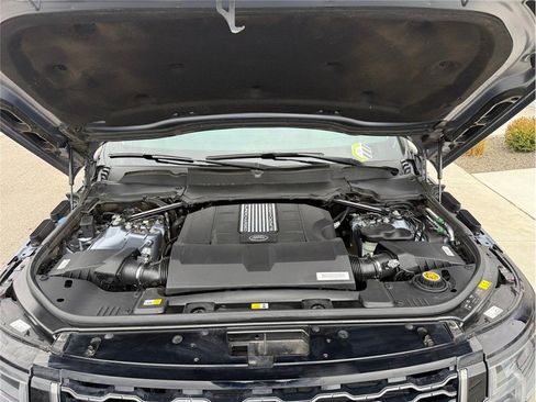 Used 2021 Land Rover Range Rover Long Wheelbase Autobiography image 3