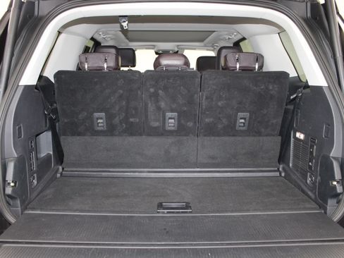 Used 2025 Ford Expedition Platinum w/ Platinum Ultimate Package AWD/4WD image 16