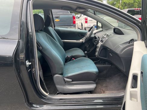Used 2007 Toyota Yaris 2-Door Hatchback FWD image 15