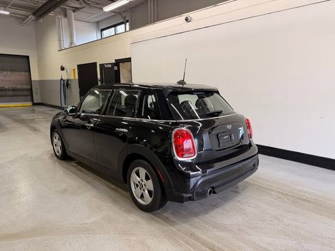 Used 2022 MINI Cooper 4-Door Hardtop w/ Storage Package image 3