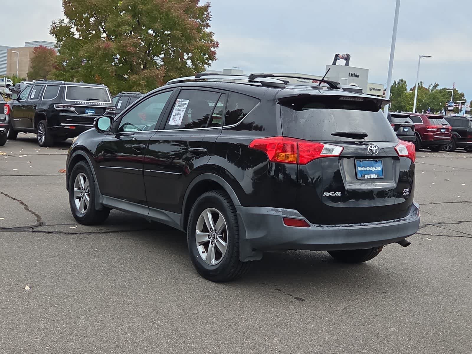 Used 2015 Toyota RAV4 XLE AWD/4WD image 12